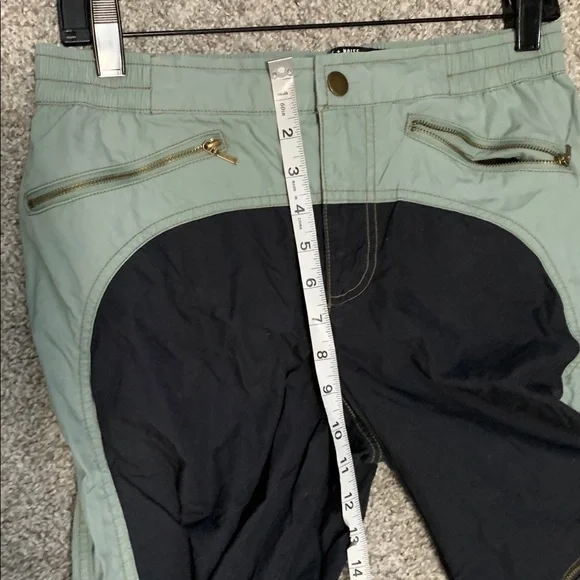 Silence + Noise Urban Outfitters Green Black Baggy Pants - Picture 12 of 14
